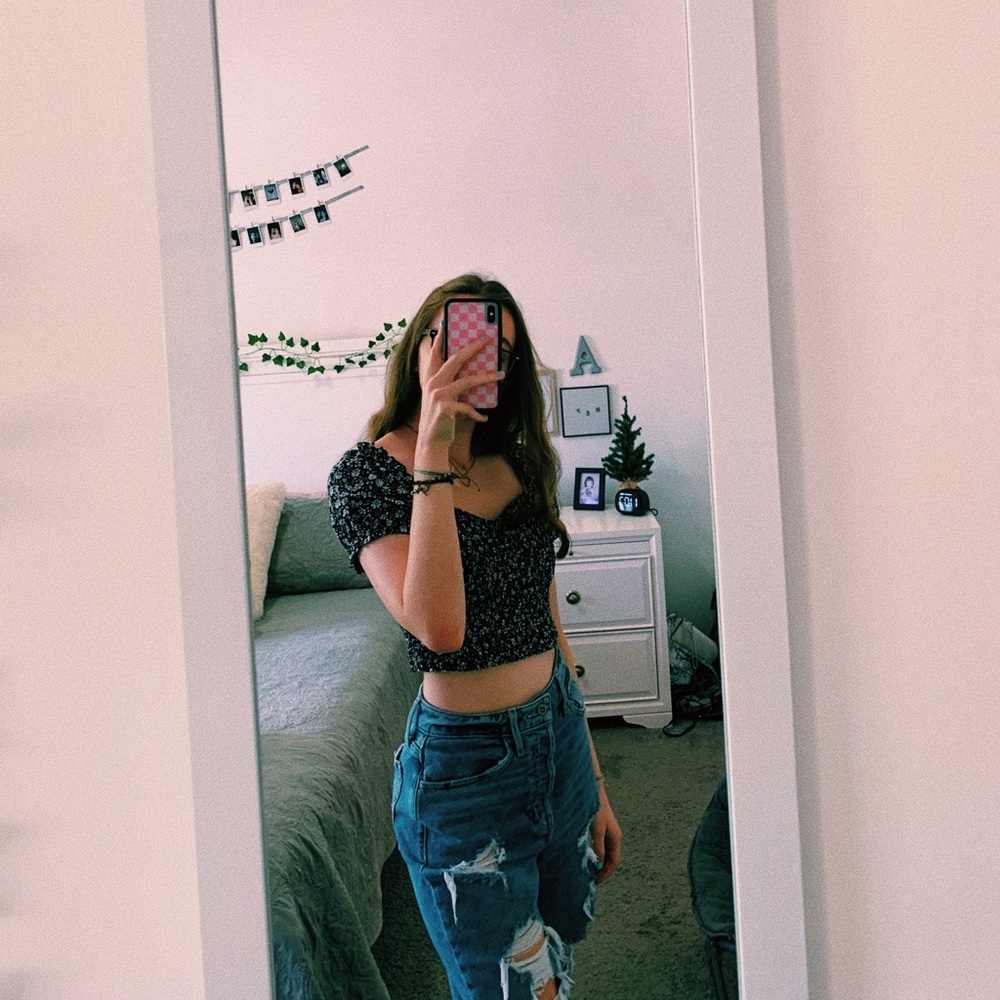 Meet your Posher, Abby